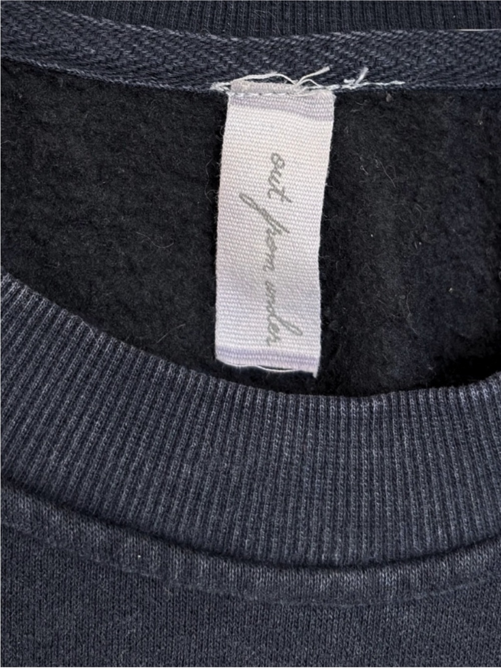 Urban Outfitters Cropped Crewneck - Picture 3 of 3